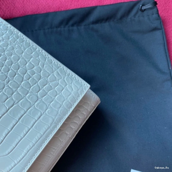 YSL KATE 0723